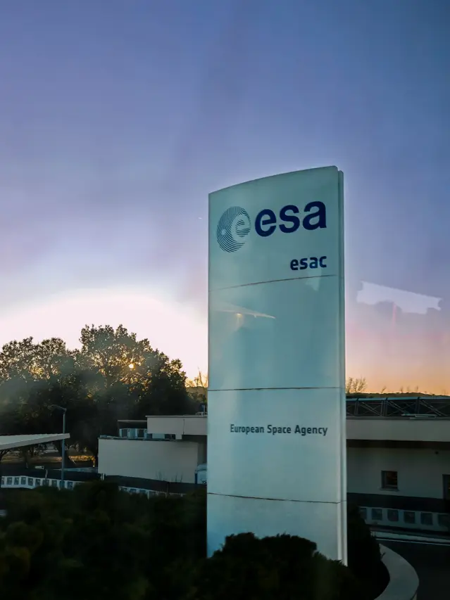 ESA site during the Datalabs Ariel challenge